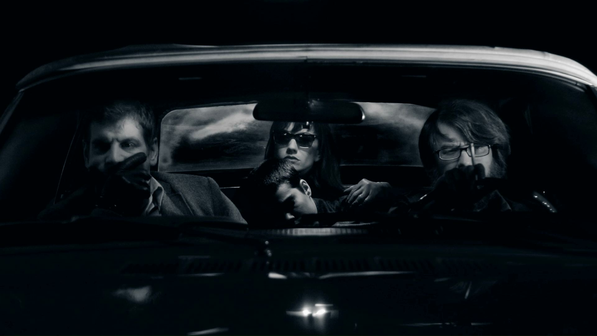 Imagen destacada de noticia: LA BIEN QUERIDA: Vídeo-Clip "Arenas Movedizas"